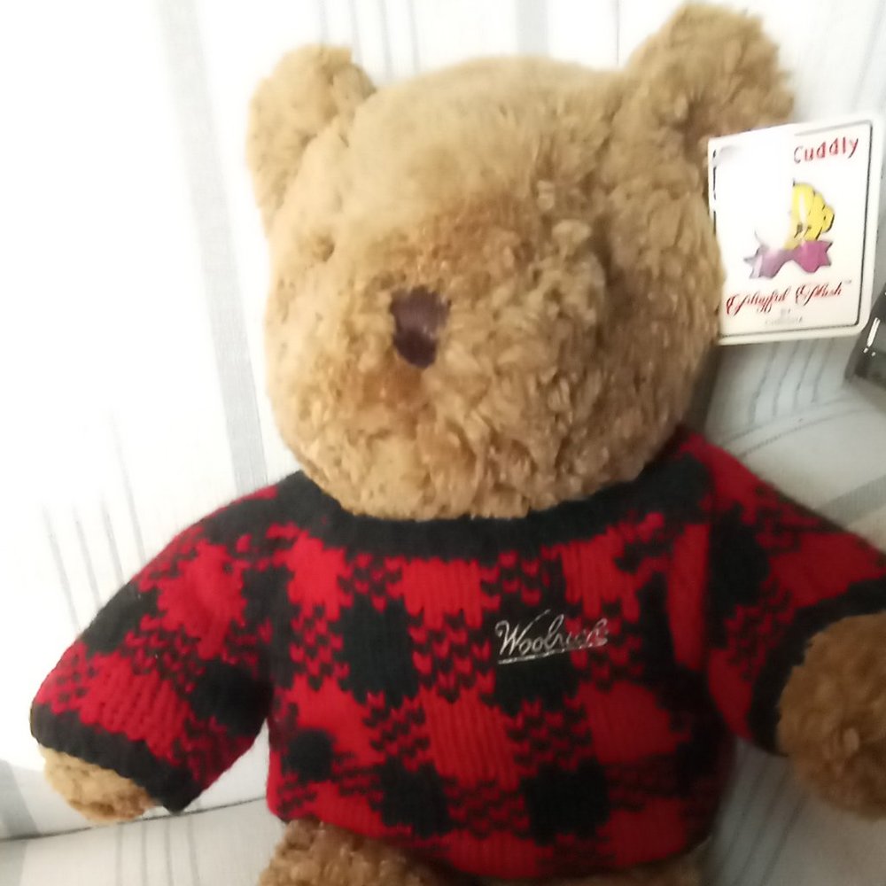 'CHRISHA' Plush Teddy wearing Woolrich sweater EUC
